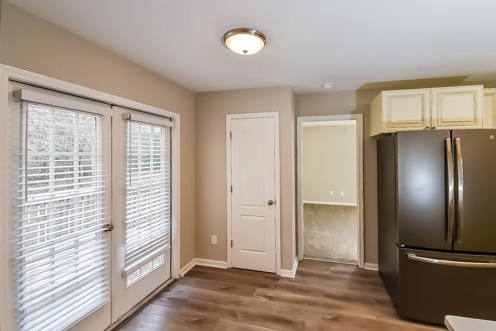 6348 New Gate Dr - Photo 7 of 17