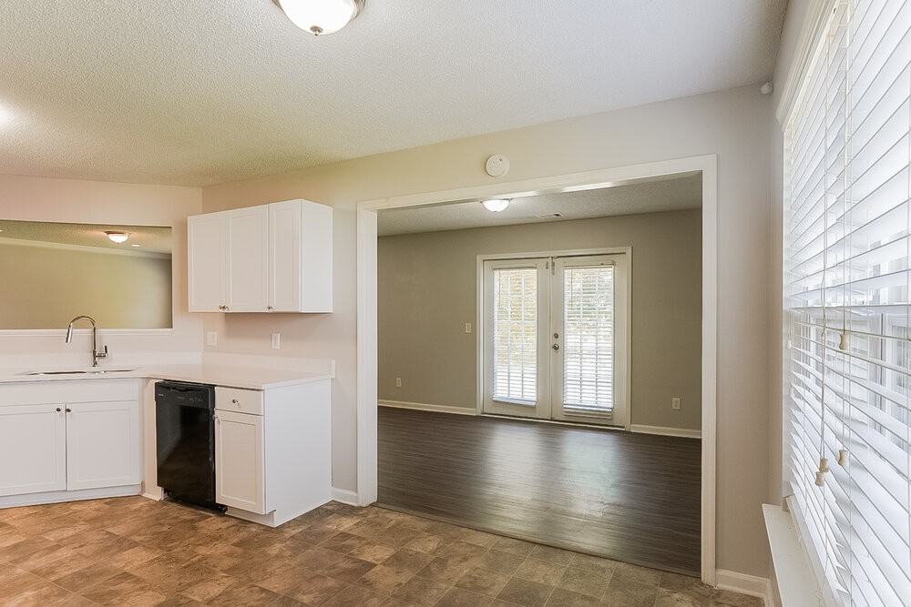 6726 Brookfield Way - Photo 7 of 17