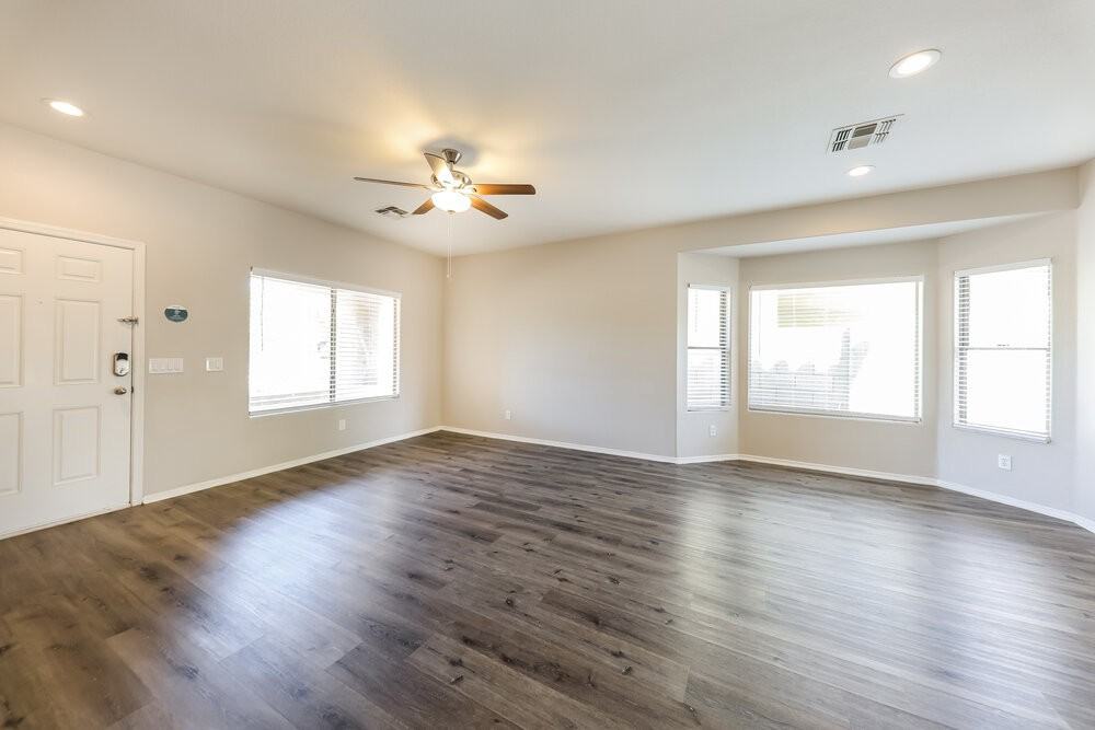 3405 N 129th Dr - Photo 3 of 19