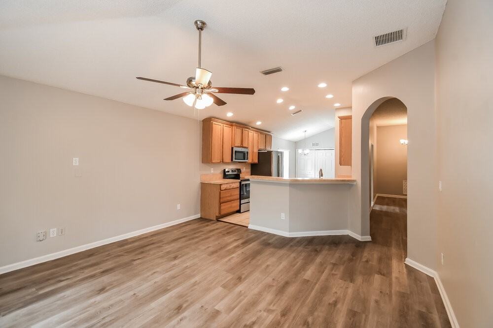 2621 Fernleaf Dr - Photo 4 of 16