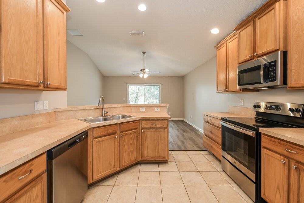 2621 Fernleaf Dr - Photo 7 of 16