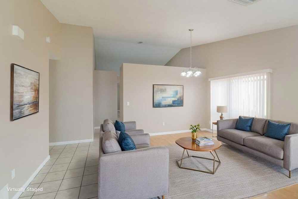 9824 Sir Frederick St - Photo 4 of 19