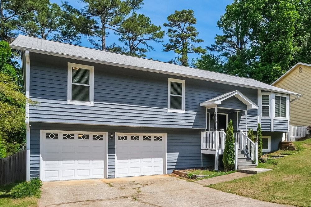 1658 Eric Cir - Photo 4 of 17