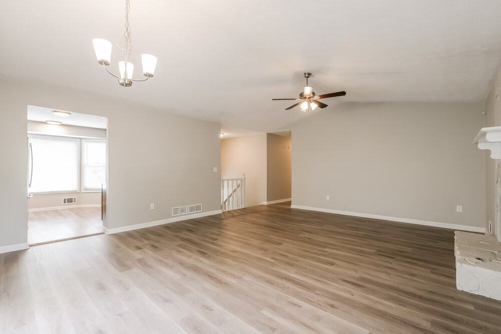 1658 Eric Cir - Photo 7 of 17