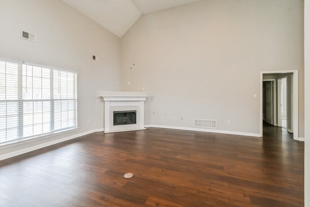 5678 Kuykendall Dr - Photo 5 of 17