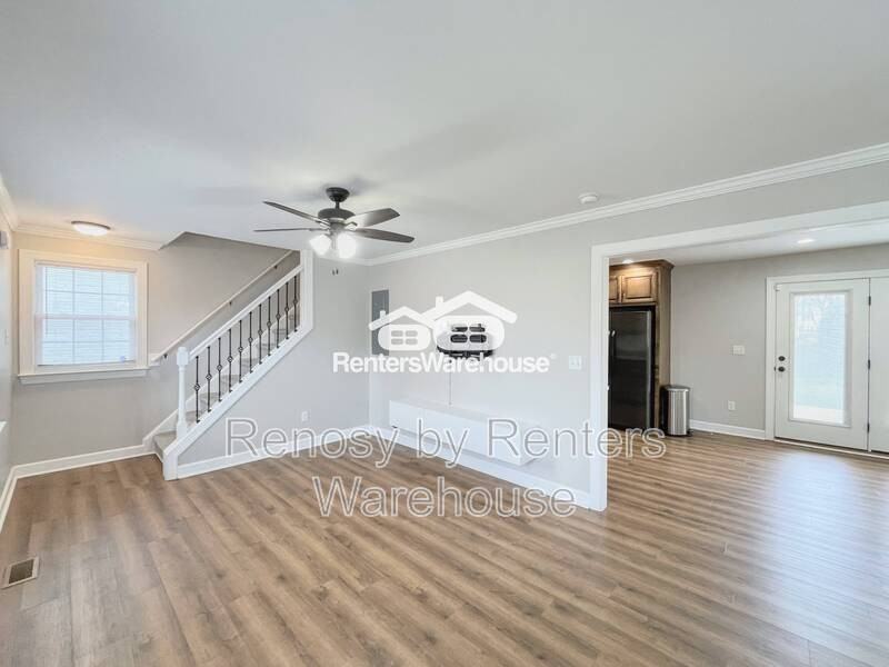 3809 Stratford Rd - Photo 6 of 39