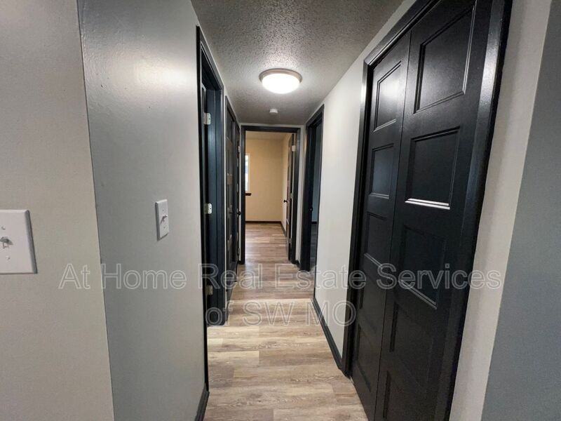1242 E Cherry St #304 - Photo 7 of 16