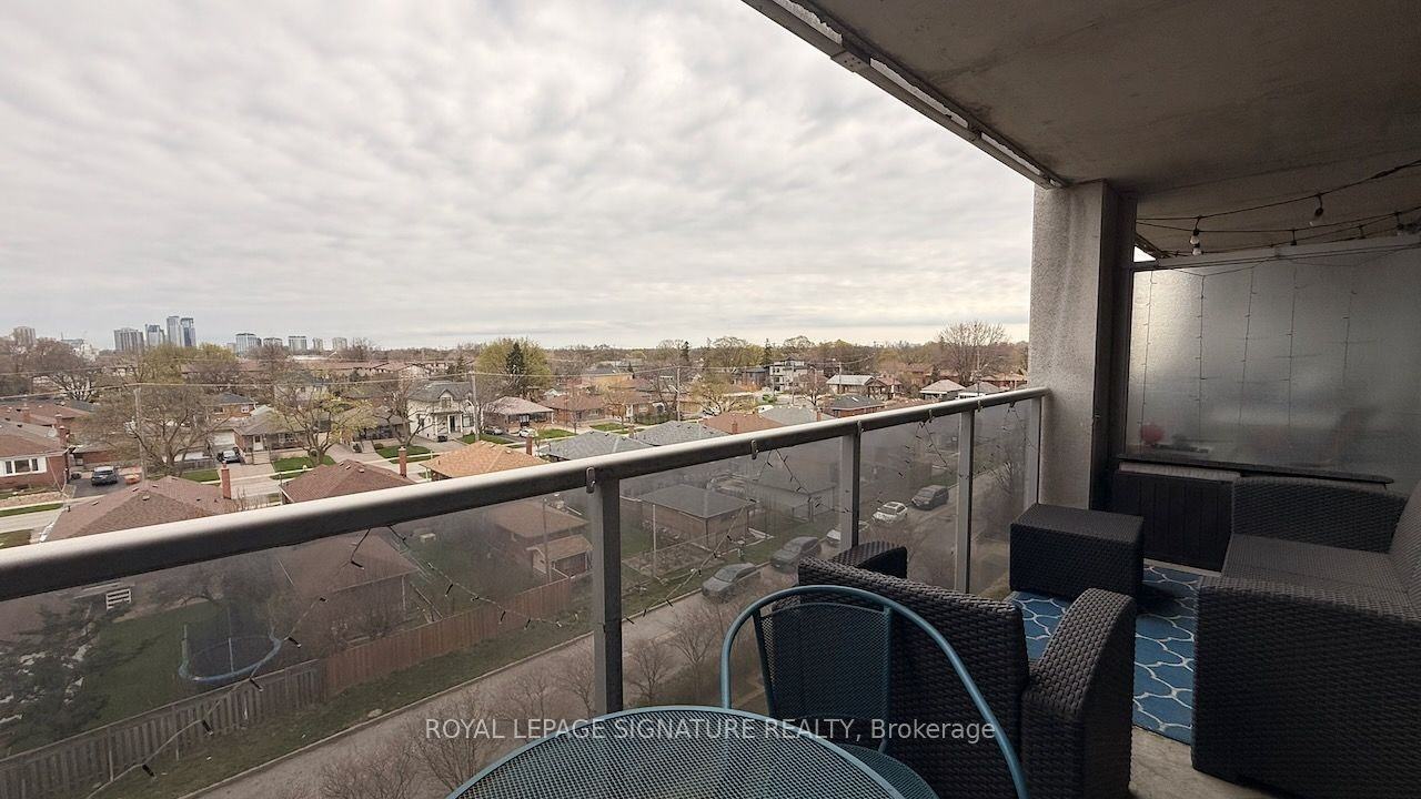 1040 The Queensway #503 - Photo 6 of 9