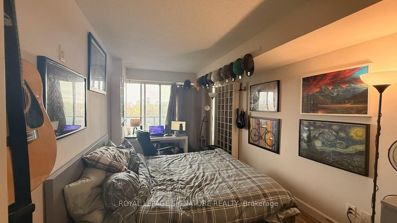 1040 The Queensway #503 - Photo 3 of 9