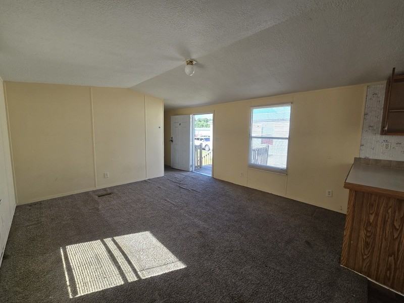 2412 Cattail Cir - Photo 6 of 34