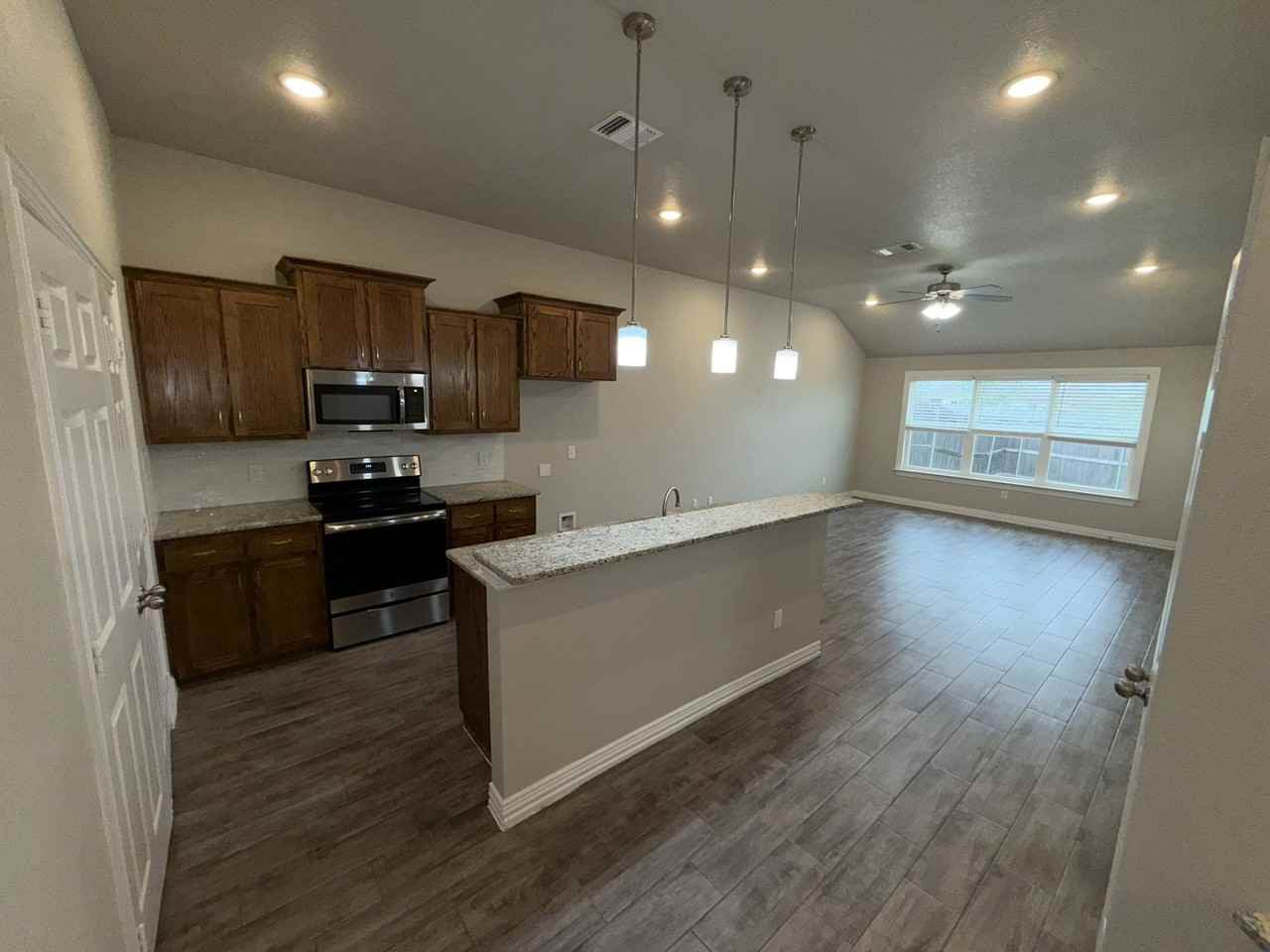 3223 Kickapoo Drive - Photo 4 of 19