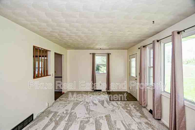 3300 Lake Center St Nw - Photo 3 of 20