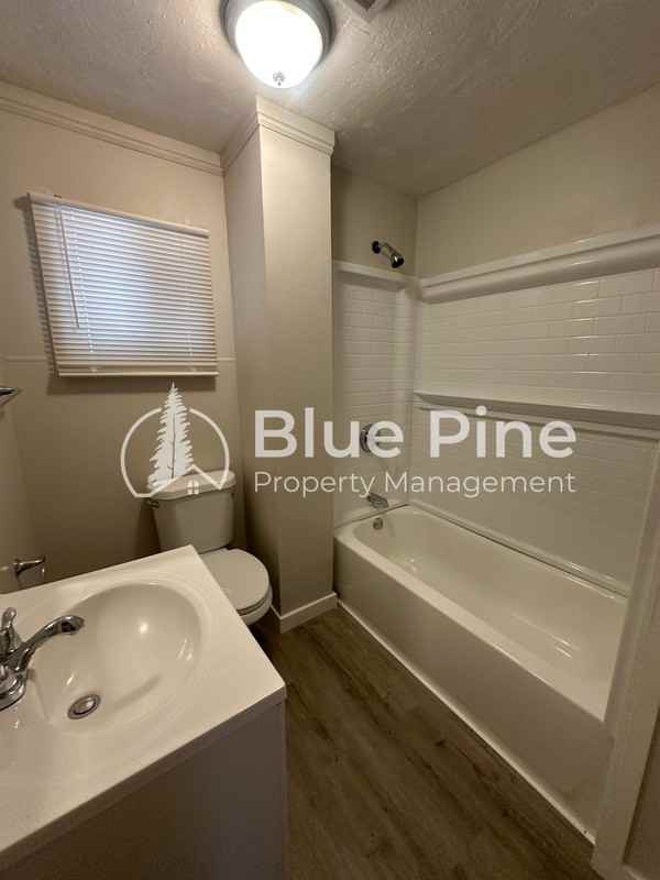1198 Boise Ave - Photo 6 of 12