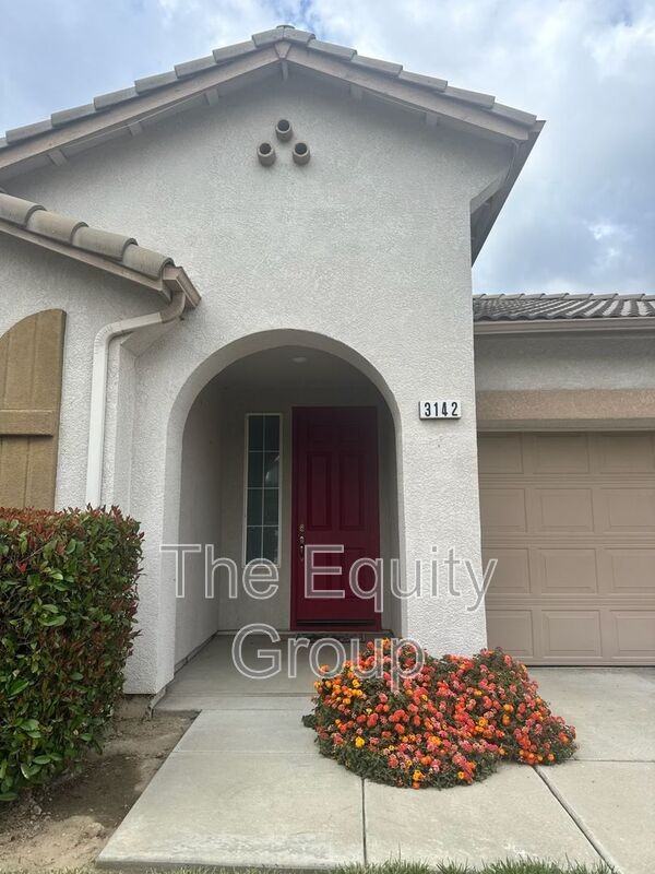 3142 W Sweet Ave - Photo 3 of 4