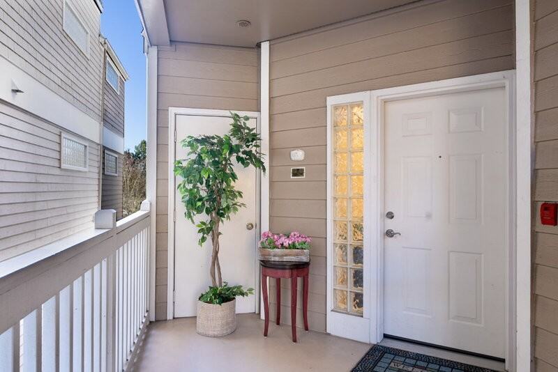 702 Kirkland Way #10 - Photo 5 of 29