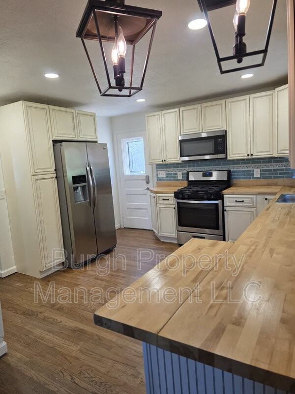 300 Maxwell Dr - Photo 5 of 21