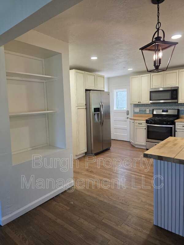 300 Maxwell Dr - Photo 6 of 21