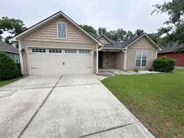 featured image of 3844 Coventry Dr