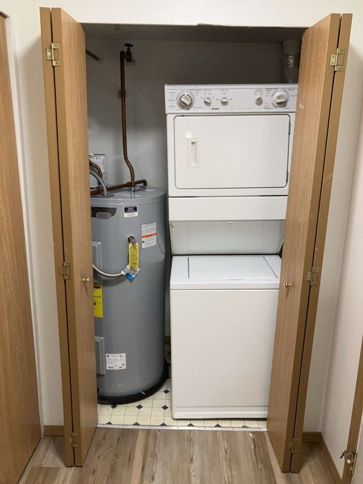 Alexandra Apartments - Photo 7 of 25
