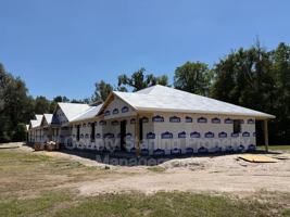 featured image of 218 Sw Tigerview Gln #1