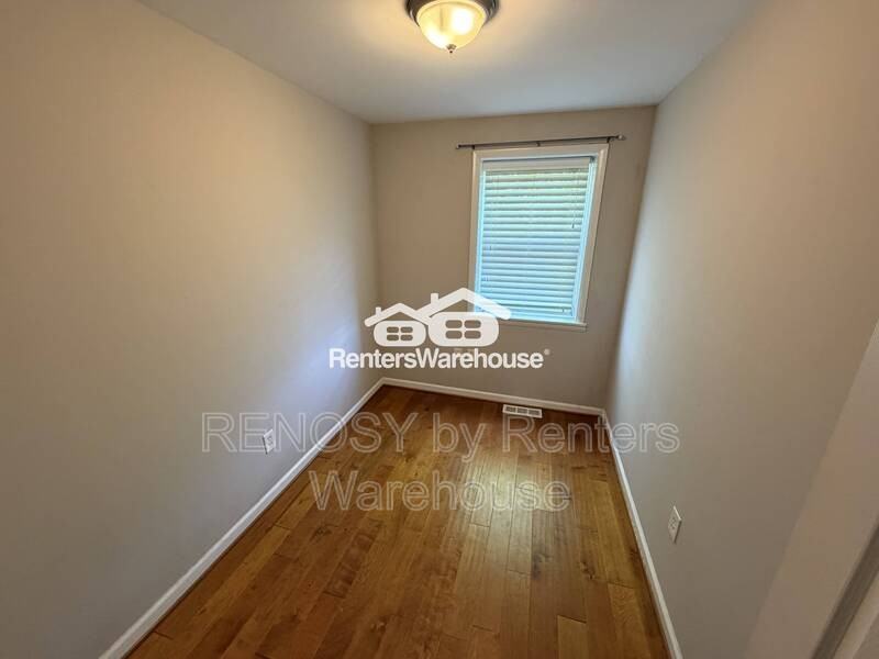 611 Cheraton Rd - Photo 6 of 13