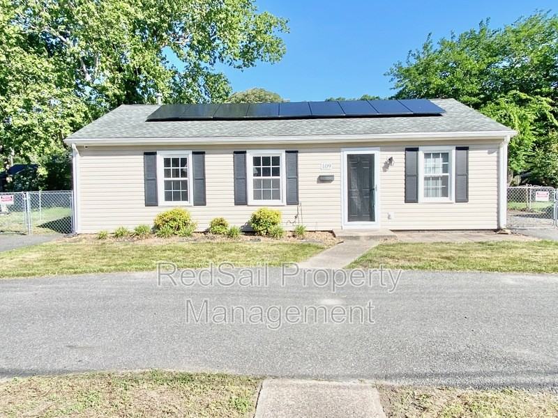109 Peachtree Ln - Photo 2 of 5