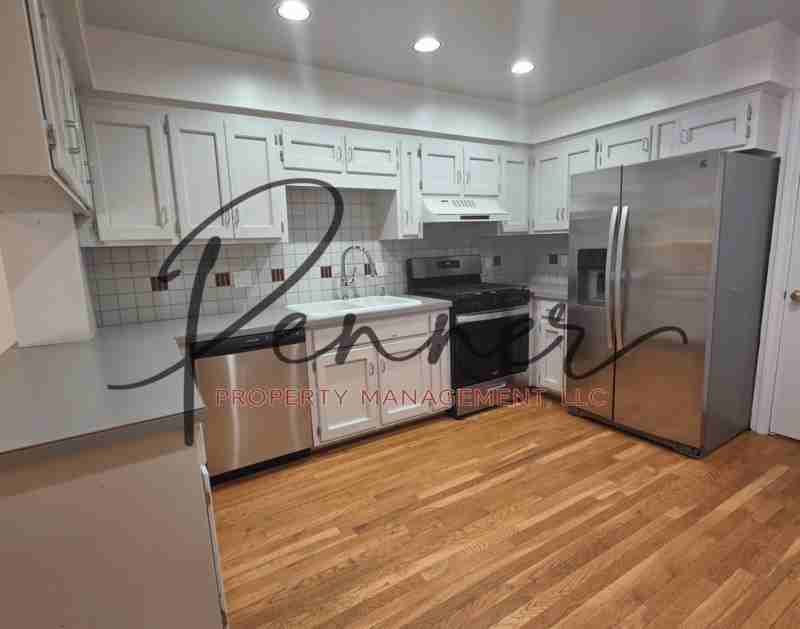 1334 W 24th St S - Photo 5 of 22