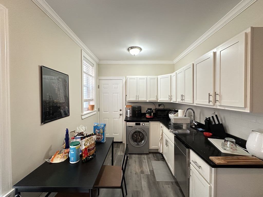 ROSCOE + BROADWAY #2S - Photo 6 of 21