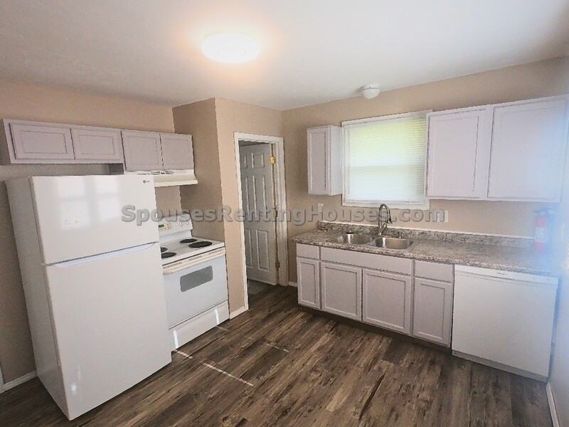 4017 E 11th St - Photo 6 of 13