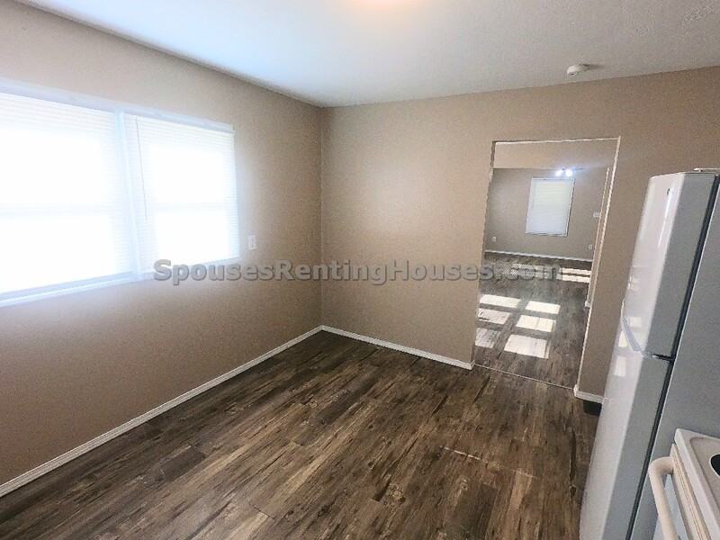 4017 E 11th St - Photo 7 of 13