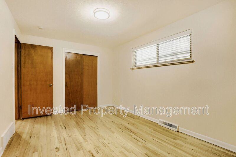 4660 Upham St - Photo 6 of 14