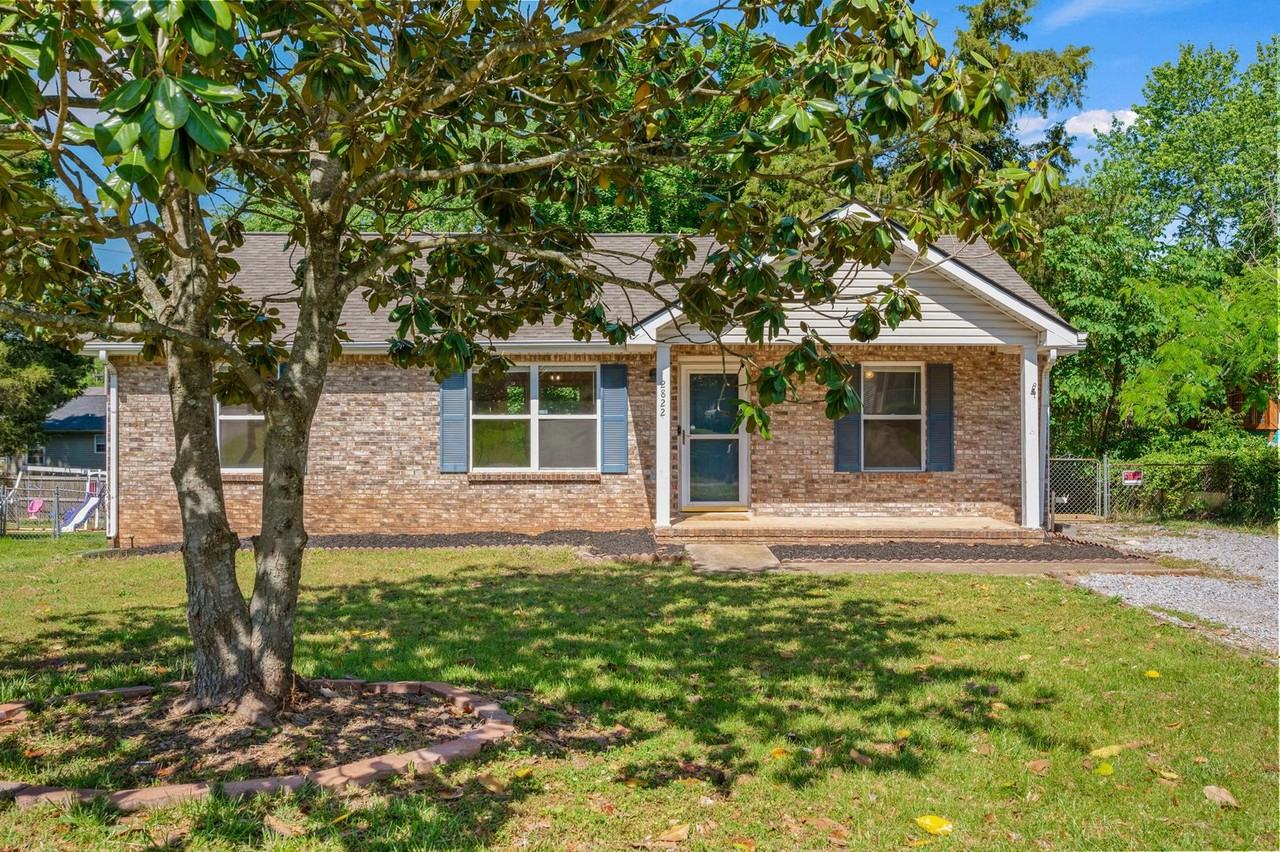2822 Nat Hoosier Ln - Photo 2 of 33
