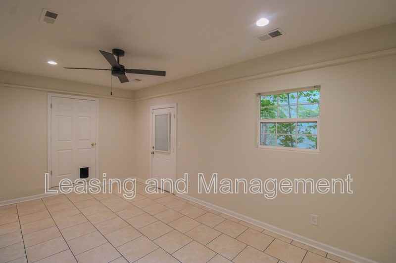 1737 Bozo Ln - Photo 6 of 22