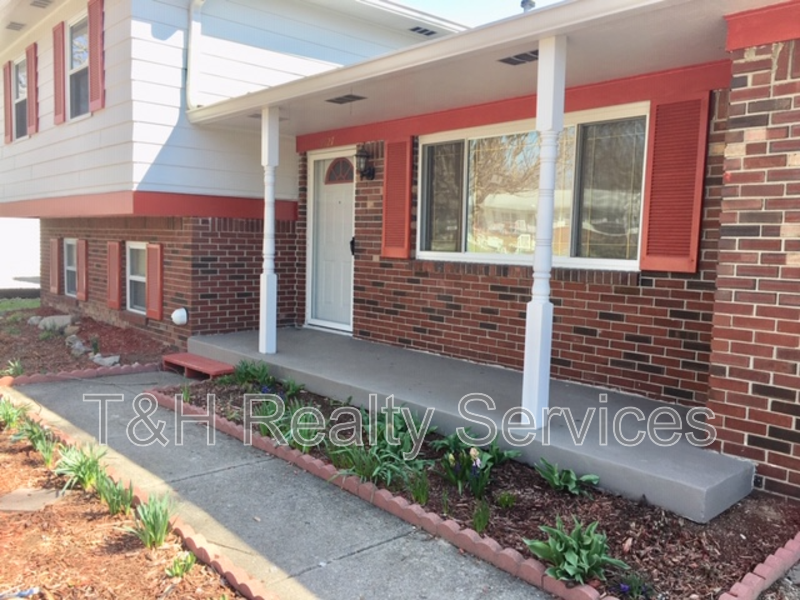 5527 S Kealing Ave - Photo 3 of 28