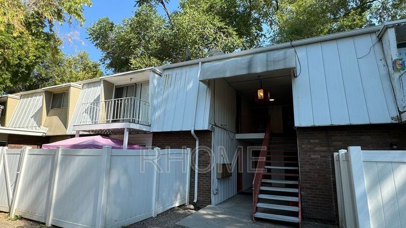 3414 S Sue St #10 - Photo 4 of 17