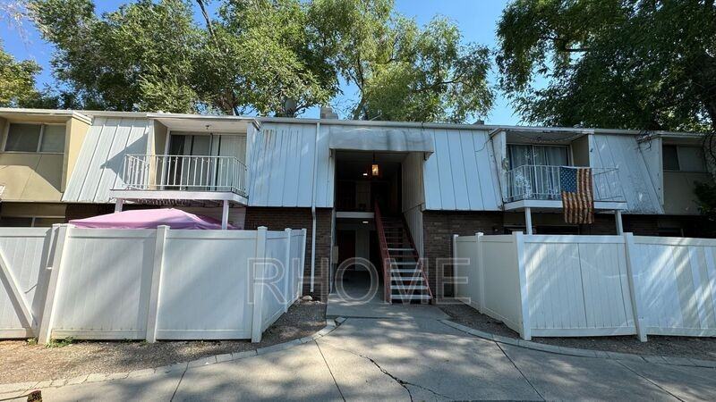 3414 S Sue St #10 - Photo 5 of 17