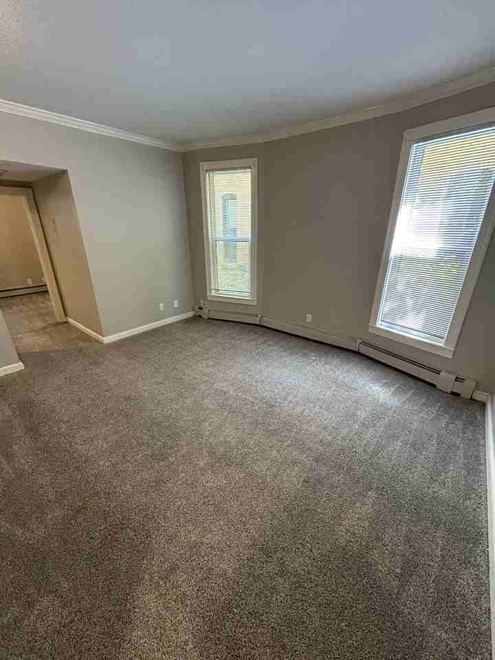 728 East 16th Street (New Town) - Photo 2 of 19