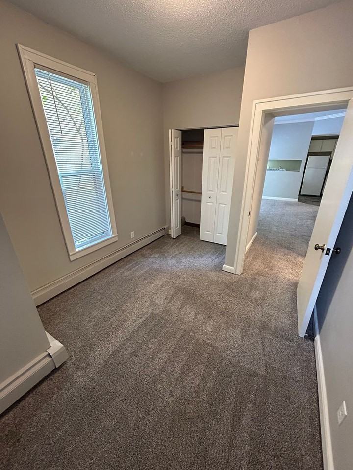 728 East 16th Street (New Town) - Photo 7 of 19