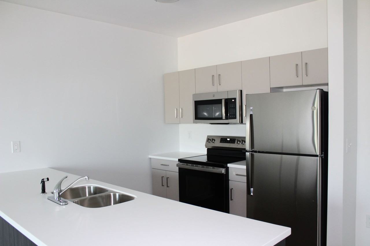Riverstone Apartments - Photo 5 of 16