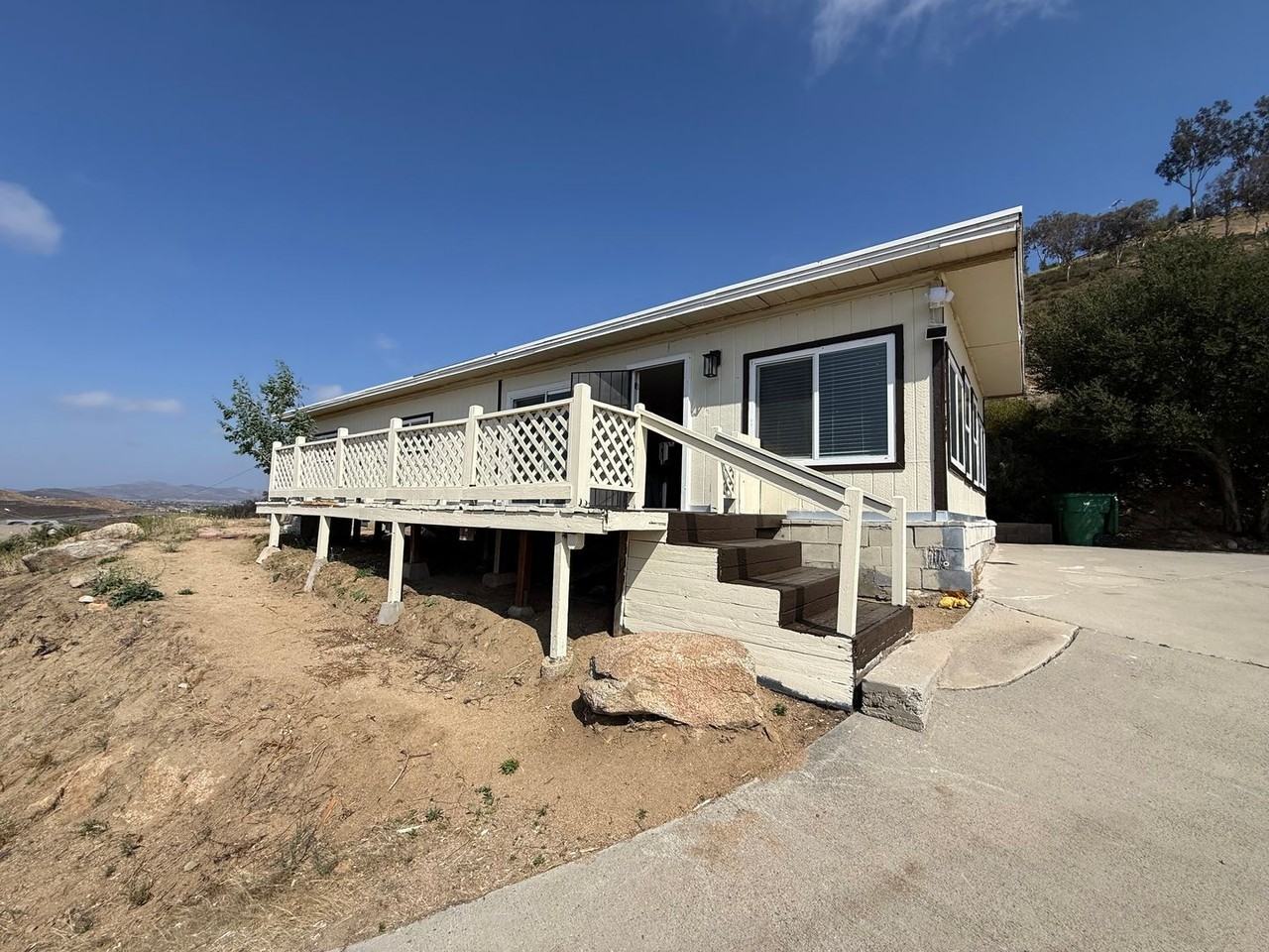 29225 Crawford Canyon Rd - Photo 2 of 20