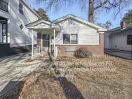 featured image of 2413 Laurel St #C