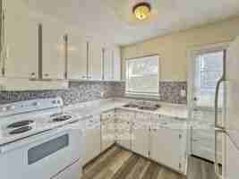 featured image of 2413 Laurel St #C