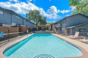 featured image of 1302 Parker Ln