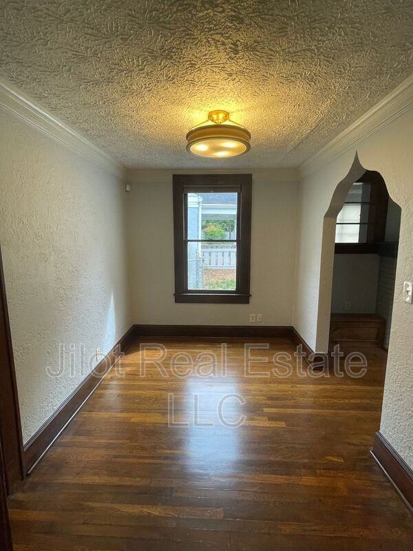 1845 Lakewood Ter Se - Photo 5 of 20