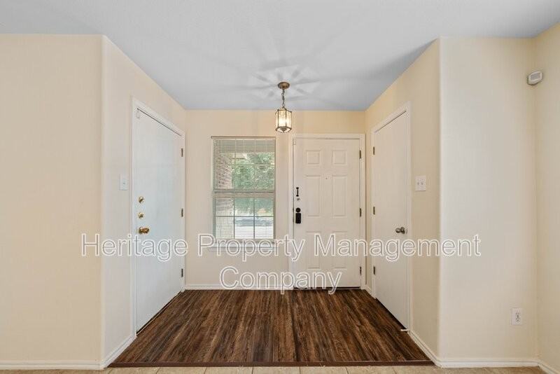 6402 Candleview Ct - Photo 5 of 32