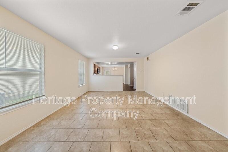 6402 Candleview Ct - Photo 6 of 32