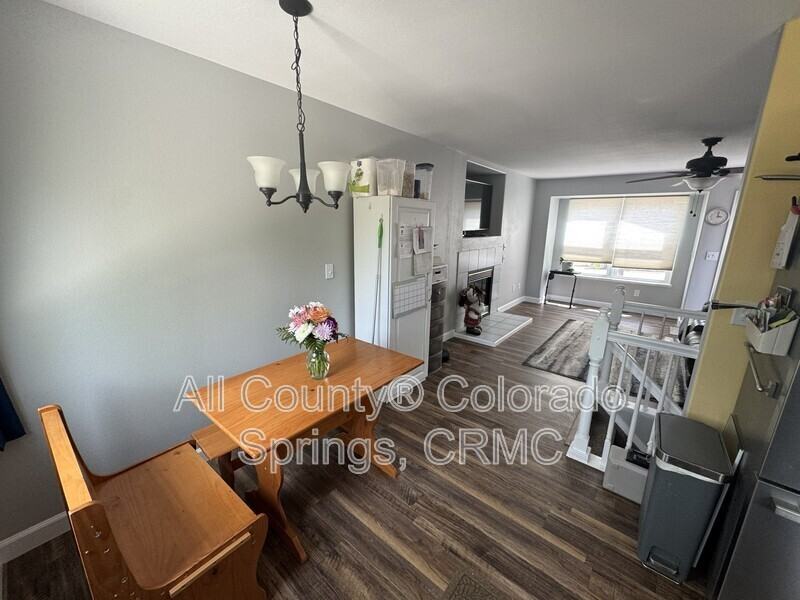 608 Stubblefield Dr - Photo 6 of 23