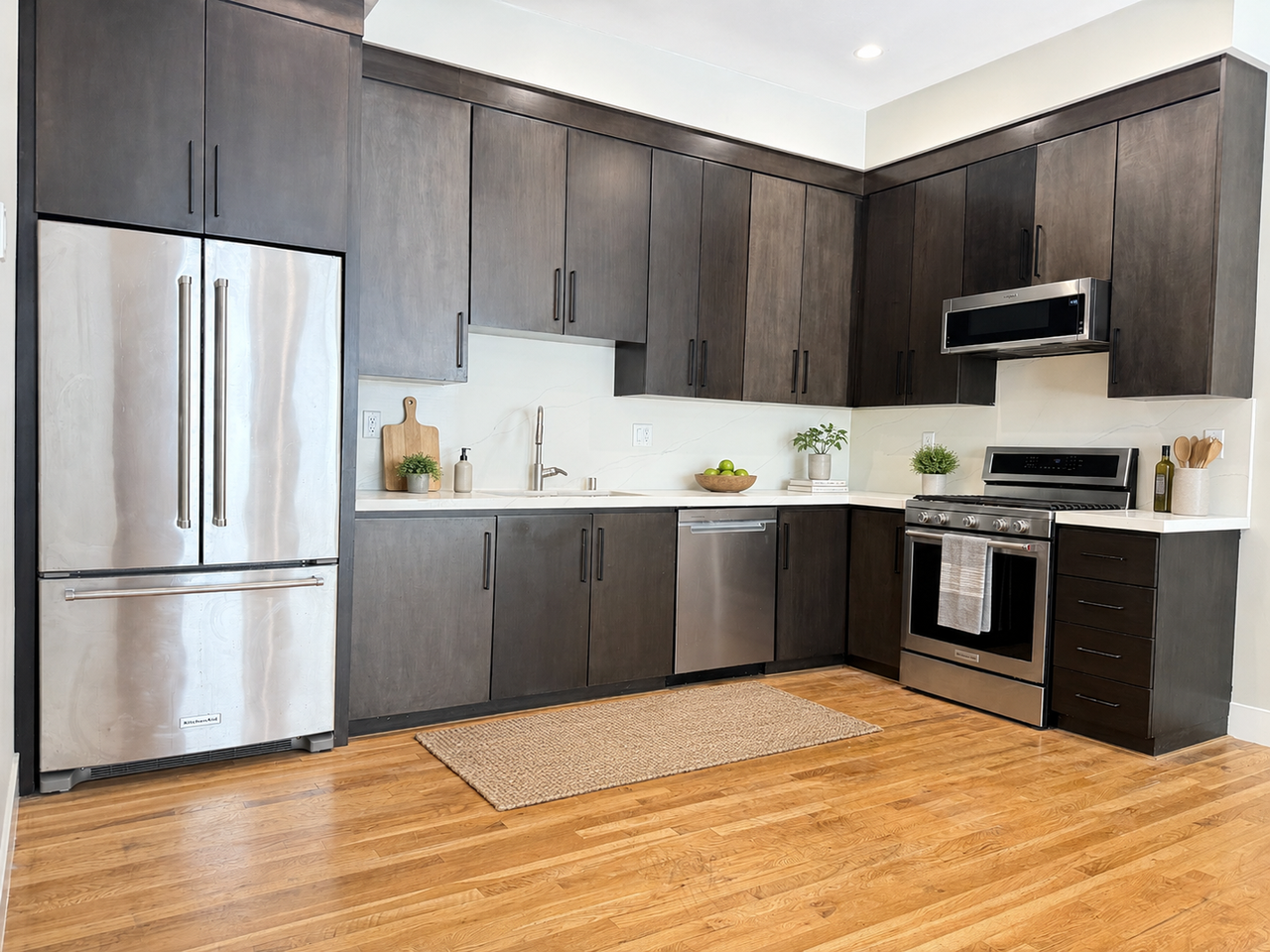 2961 E St - Photo 4 of 23