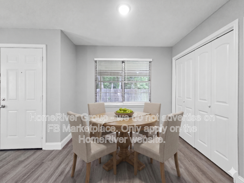 807 W Smith St - Photo 3 of 27