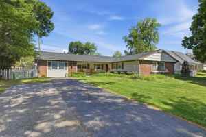featured image of 12426 Chalford Ln